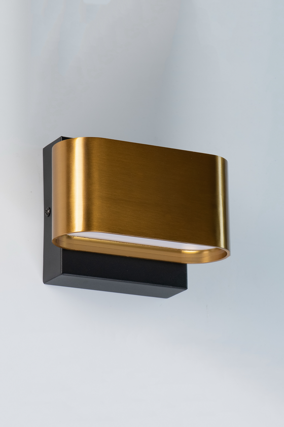 Nova Wall Sconce